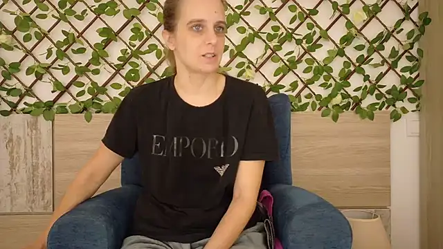 LadyChantale online show from 11-03-25, 07:35