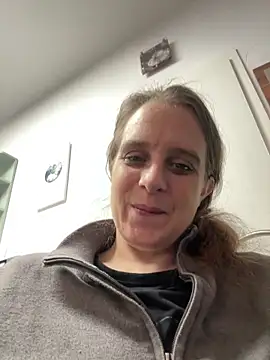 LadyChantale online show from 05-21-26, 05:49