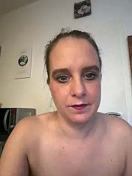 LadyChantale online show from 04-08-26, 06:26