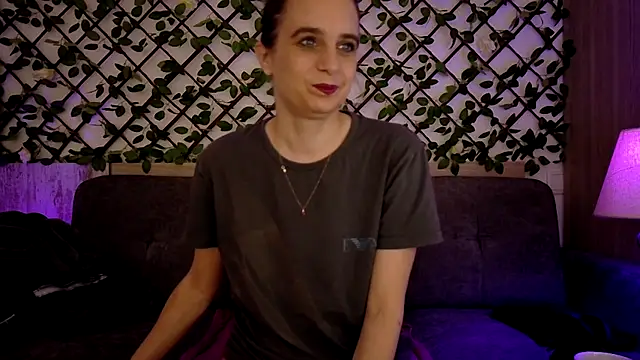 Snapshot of LadyChantale chatting on 01-19-26, 09:35 LadyChantale online show from 01-19-26, 09:35