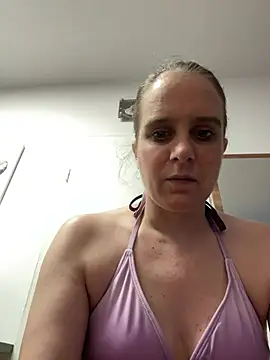 LadyChantale online show from 05-06-26, 06:28