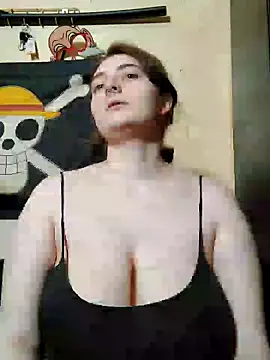 Snapshot of Snowbunnycake_131 chatting on 01-09-25, 12:57 Snowbunnycake 131 online show from 01-09-25, 12:57