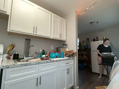 Snowbunnycake 131 online show from 11-06-25, 11:58