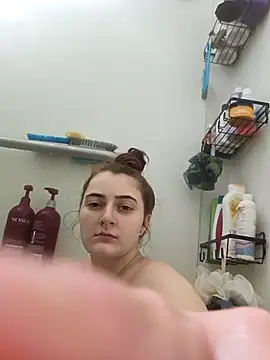 Snapshot of Snowbunnycake_131 chatting on 09-19-25, 06:06 Snowbunnycake 131 online show from 09-19-25, 06:06