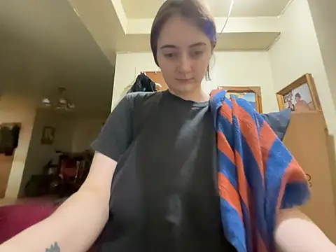 Snowbunnycake 131 online show from 01-08-26, 02:12