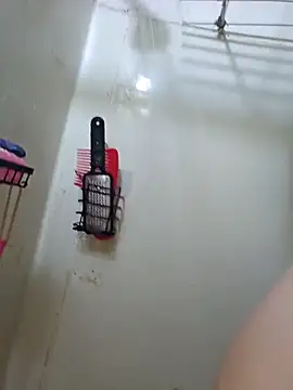 Snowbunnycake 131 online show from 04-23-26, 05:14