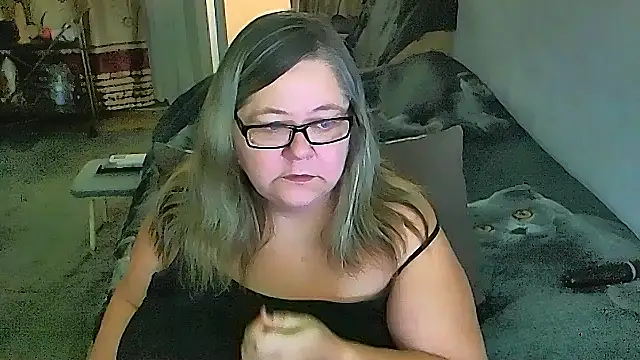 Snapshot of sex2 chatting on 02-11-26, 01:27 sex2 online show from 02-11-26, 01:27