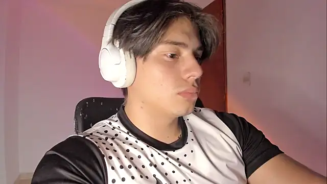 Giordano Russo online show from 03-08-26, 02:04