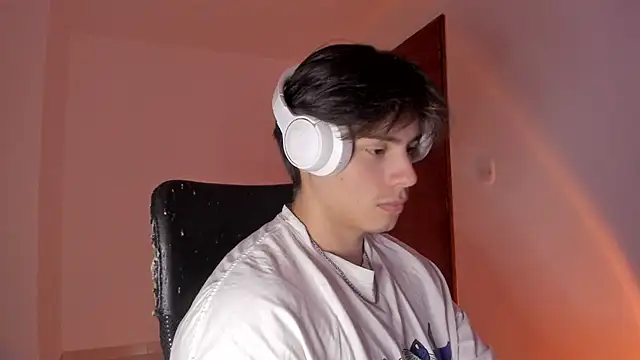 Giordano Russo online show from 10-11-25, 08:32