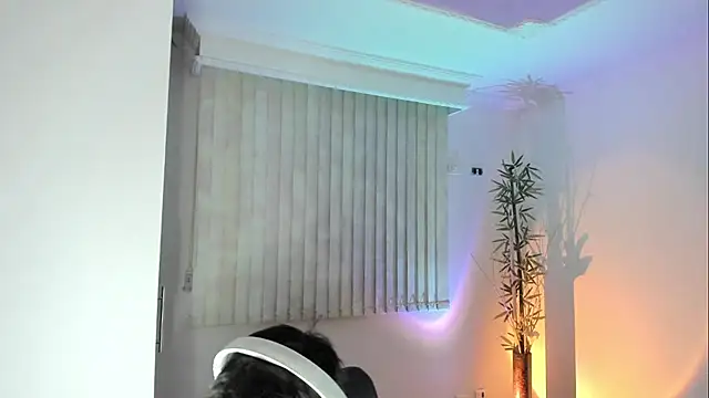Snapshot of Giordano_Russo chatting on 06-29-26, 11:37 Giordano Russo online show from 06-29-26, 11:37