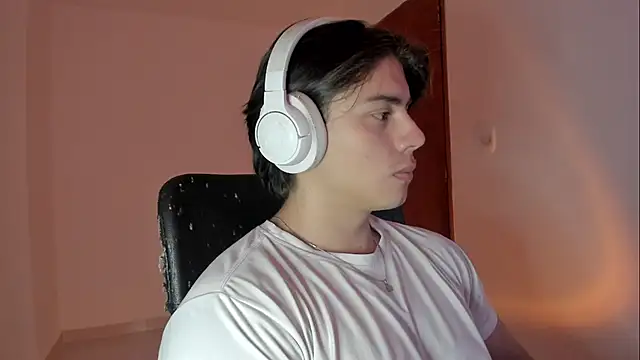 Giordano Russo online show from 11-24-25, 09:59