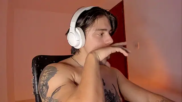 Giordano Russo online show from 12-20-25, 08:22