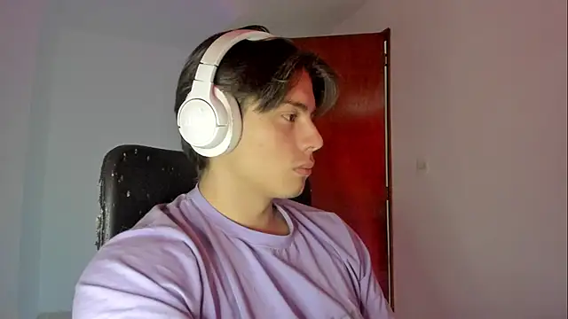 Giordano Russo online show from 10-17-25, 08:32