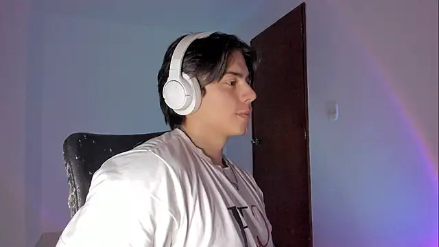 Giordano Russo online show from 11-21-25, 10:42