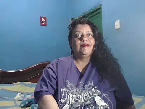 Lauren baby online show from 12-17-25, 06:46