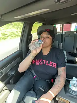 HaloRodeoLover2 online show from 04-18-26, 03:03