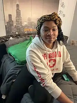 HaloRodeoLover2 online show from 03-26-26, 06:00