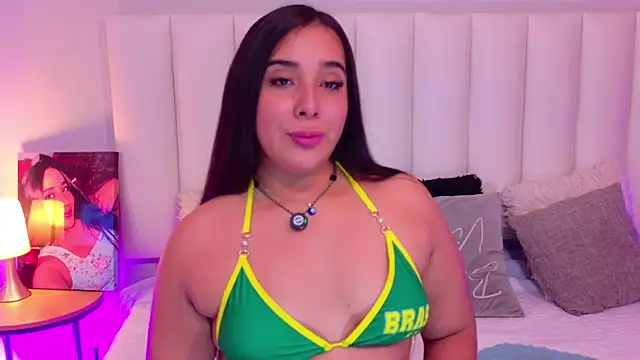 Snapshot of ValenScott1 chatting on 06-15-26, 12:27 ValenScott1 online show from 06-15-26, 12:27