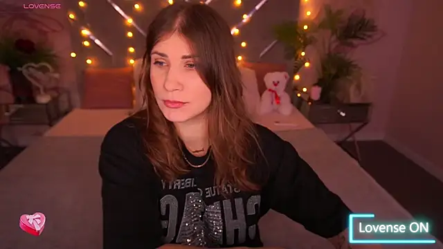 Snapshot of CassandraGood chatting on 02-12-26, 07:41 CassandraGood online show from 02-12-26, 07:41