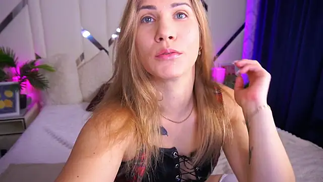 CassandraGood online show from 09-26-25, 07:15