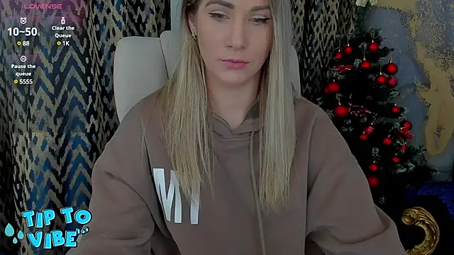 CassandraGood online show from 01-19-25, 06:42