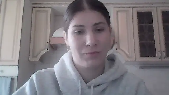 CassandraGood online show from 10-22-25, 06:46