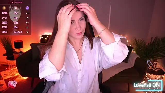 Snapshot of CassandraGood chatting on 02-05-26, 07:48 CassandraGood online show from 02-05-26, 07:48