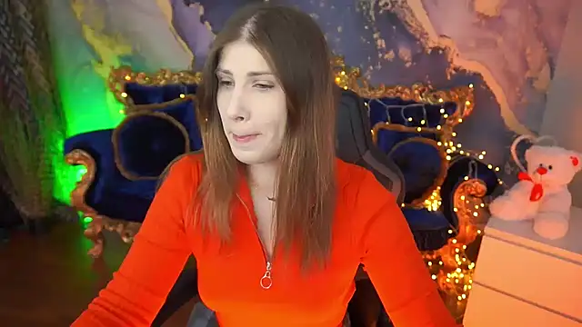 CassandraGood online show from 04-11-26, 05:04