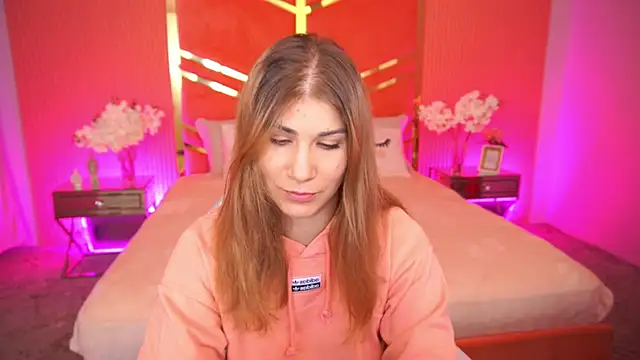 CassandraGood online show from 09-22-25, 06:41