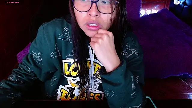 Snapshot of MidoriQuiinn chatting on 02-25-26, 02:39 MidoriQuiinn online show from 02-25-26, 02:39