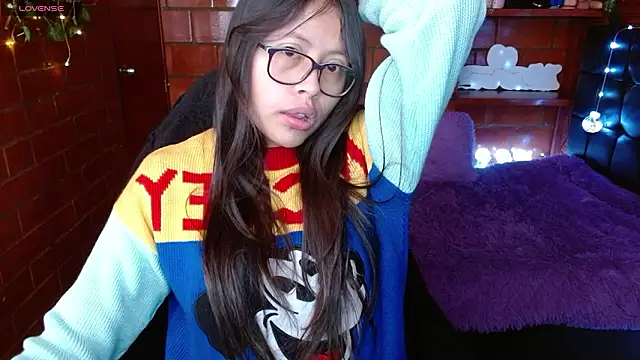 Snapshot of MidoriQuiinn chatting on 03-03-26, 02:57 MidoriQuiinn online show from 03-03-26, 02:57