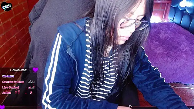 MidoriQuiinn online show from 03-24-26, 03:01