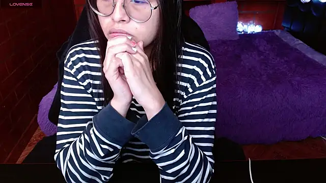 Snapshot of MidoriQuiinn chatting on 05-15-26, 04:16 MidoriQuiinn online show from 05-15-26, 04:16