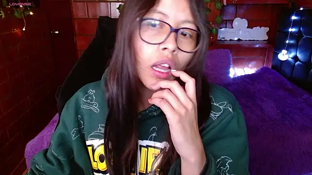 Snapshot of MidoriQuiinn chatting on 02-24-26, 02:29 MidoriQuiinn online show from 02-24-26, 02:29