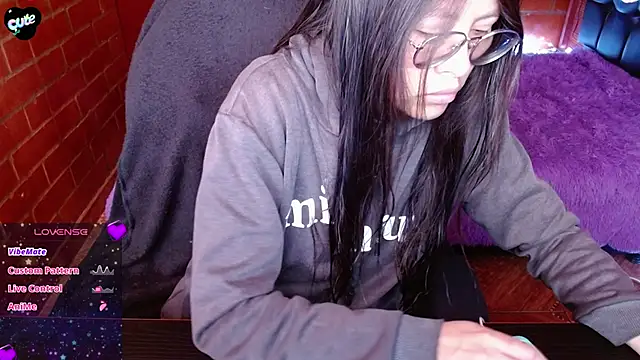 MidoriQuiinn online show from 04-08-26, 04:19