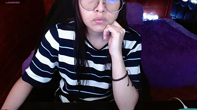 Snapshot of MidoriQuiinn chatting on 05-29-26, 04:02 MidoriQuiinn online show from 05-29-26, 04:02