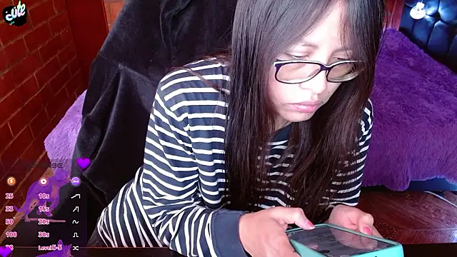 Snapshot of MidoriQuiinn chatting on 02-27-26, 05:57 MidoriQuiinn online show from 02-27-26, 05:57