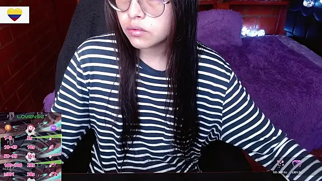 MidoriQuiinn online show from 06-18-26, 04:01