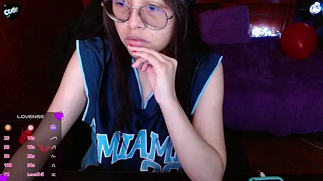 MidoriQuiinn online show from 04-15-26, 04:11