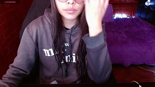 MidoriQuiinn online show from 04-09-26, 02:45