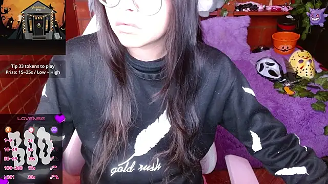 Snapshot of MidoriQuiinn chatting on 10-13-25, 01:56 MidoriQuiinn online show from 10-13-25, 01:56