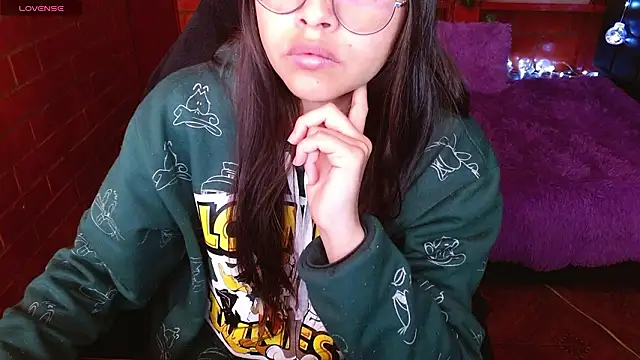 Snapshot of MidoriQuiinn chatting on 02-21-26, 02:30 MidoriQuiinn online show from 02-21-26, 02:30