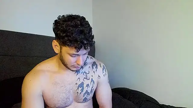 alejandro  2 online show from 11-28-25, 07:58