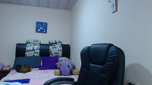 Snapshot of sahtlove1 chatting on 02-11-25, 03:50 sahtlove1 online show from 02-11-25, 03:50