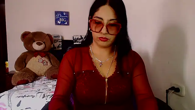 Snapshot of sahtlove1 chatting on 09-13-25, 05:13 sahtlove1 online show from 09-13-25, 05:13