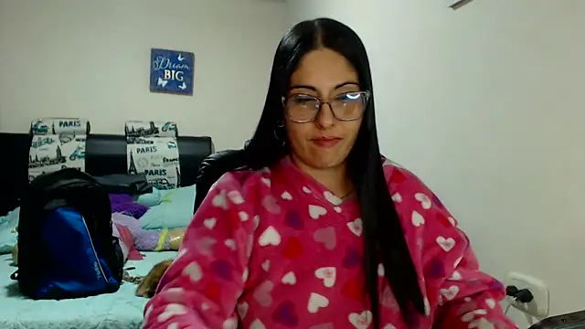 Snapshot of sahtlove1 chatting on 01-28-25, 02:21 sahtlove1 online show from 01-28-25, 02:21