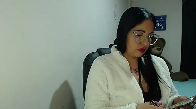 Snapshot of sahtlove1 chatting on 03-21-25, 05:32 sahtlove1 online show from 03-21-25, 05:32