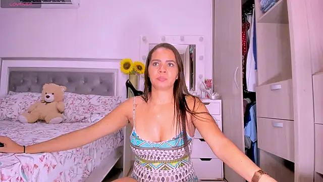 sharonDulce online show from 11-28-25, 01:28