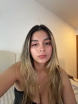 oriana zoeee online show from 05-06-26, 11:53