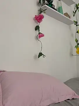 oriana zoeee online show from 11-19-25, 10:43